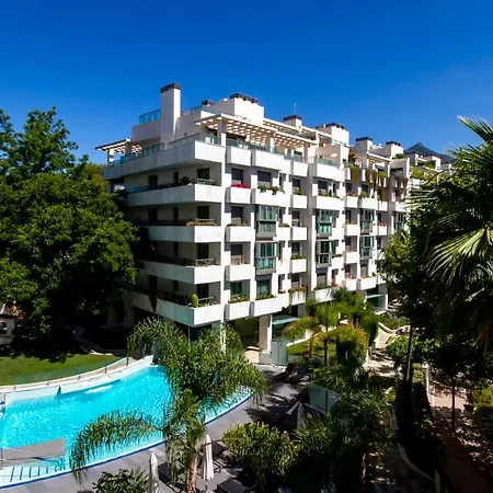 Banus - Jardines Del Principe Golden Mile